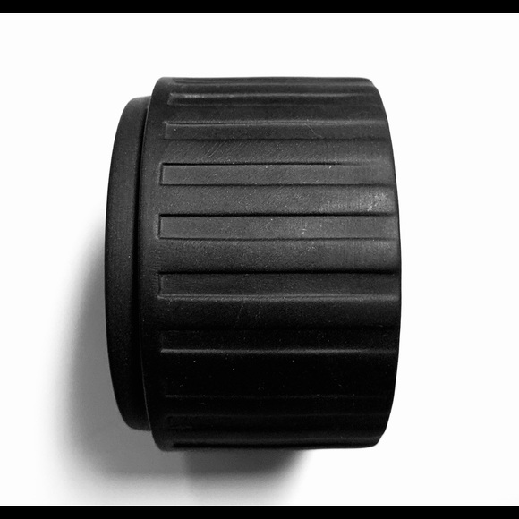 Black Basalt Wedgwood Cherub Bisque Round Box - Picture 6 of 7